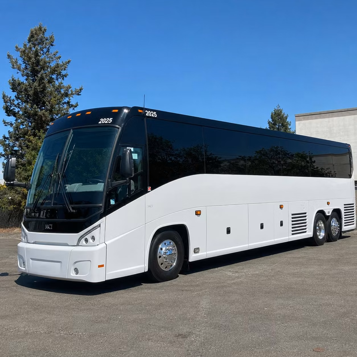 clinton wedding and event groups can travel together in style